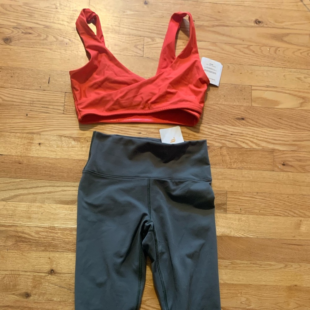 💪🏼 Fabletics Women’s Sports Bra & Leggings Outfit 💪🏼